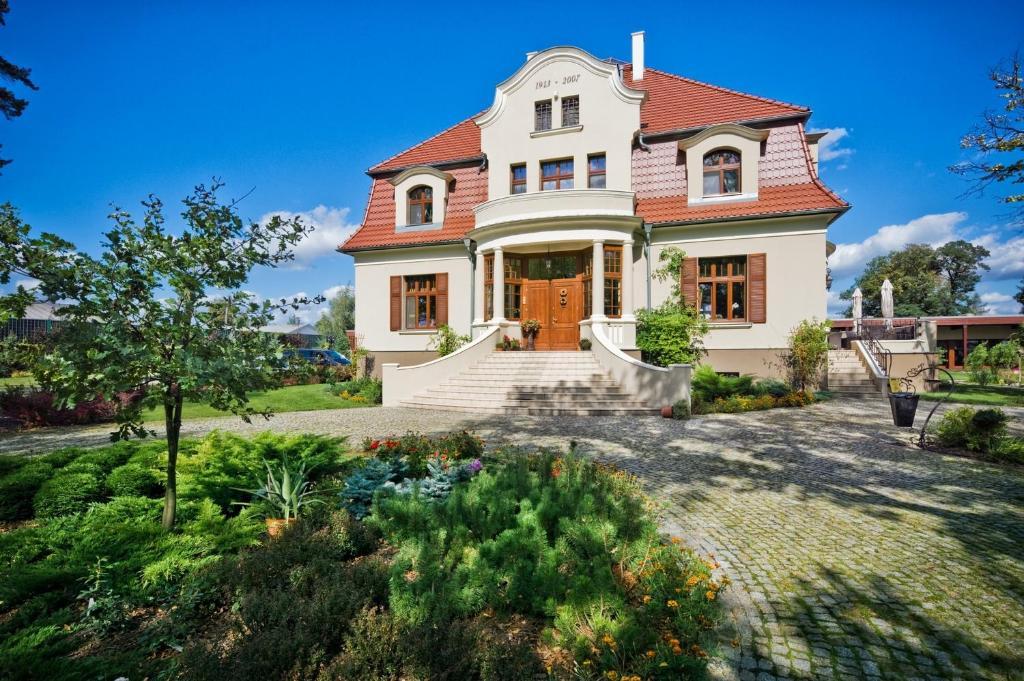 Villa Cztery Pory Roku Zbąszynek Exterior foto