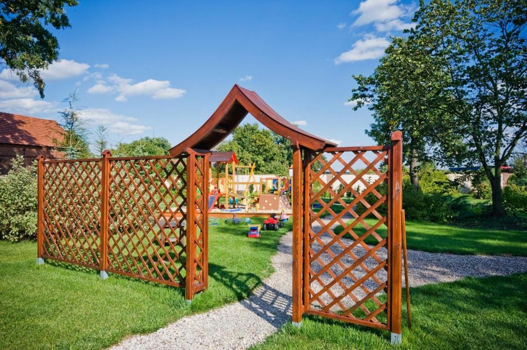 Villa Cztery Pory Roku Zbąszynek Exterior foto